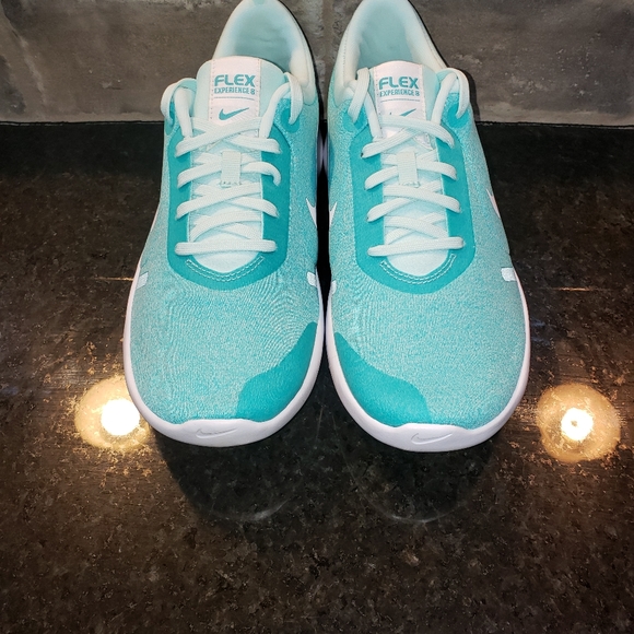 Nike Flex Experience RN 8 - Womens Size 9 (AJ5908) - Picture 2 of 8